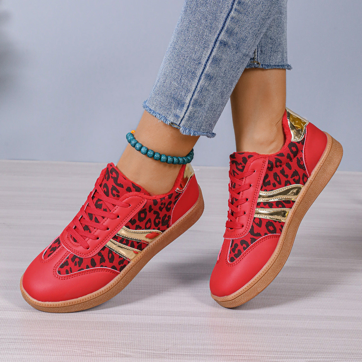Lightweight Women's Casual Sneakers for Travel and Exercise
