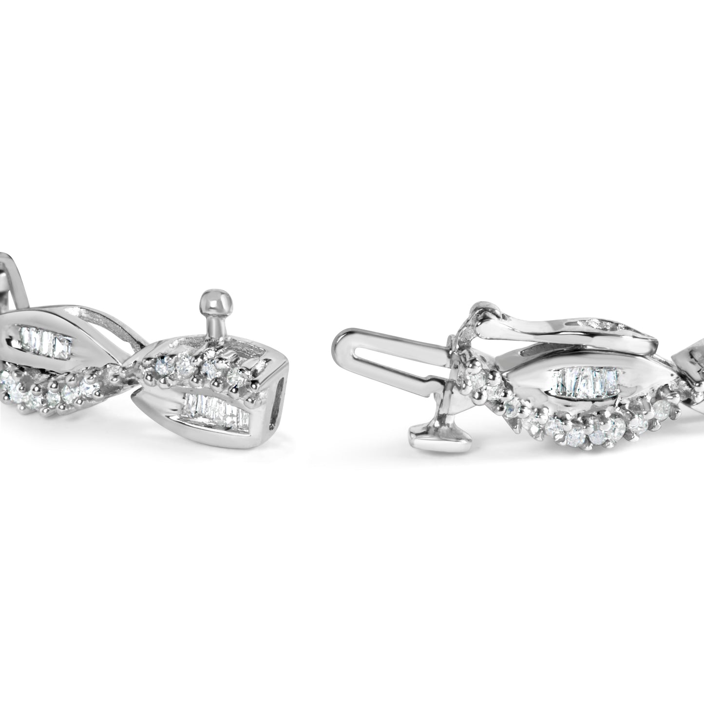 14K White Gold Diamond Swirl & Pear Shape Link Bracelet - 2.00 Cttw