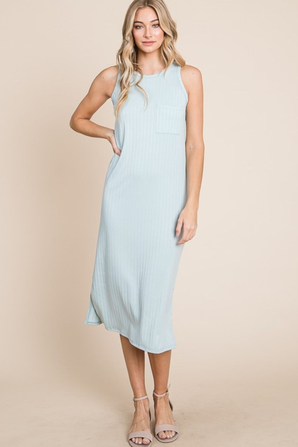 Robe midi sans manches en tricot côtelé pour femmes