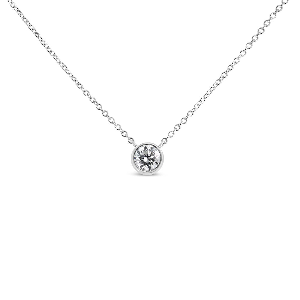 Pendentif en diamant lab-grown serti en bezel en or blanc 14K