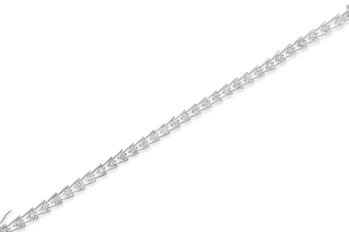 Pulsera de eslabones en estilo onda de plata esterlina con diamantes