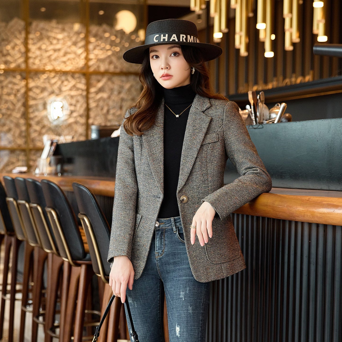 Sophisticated Wool Sport Jacket for Spring and Autumn