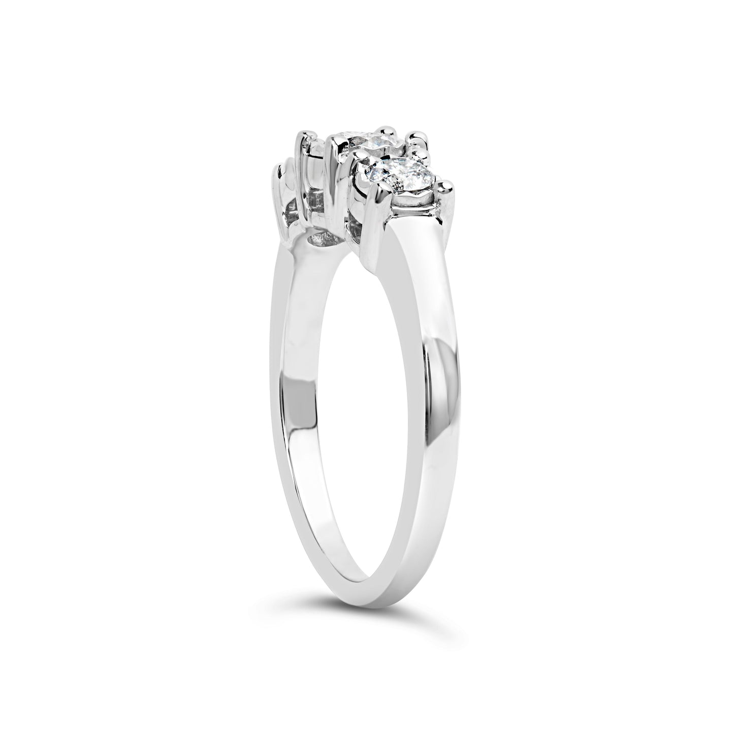Anillo de Tres Piedras de Diamante Creado en Laboratorio de Oro Blanco de 14K - Talla 7
