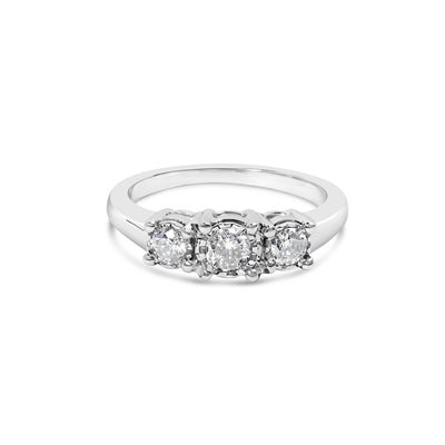 14K White Gold Lab Grown Diamond Three Stone Illusion Plate Ring - Size 7
