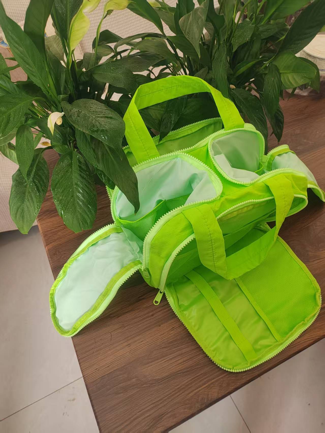Lightweight Large Capacity Travel Toiletry Bag