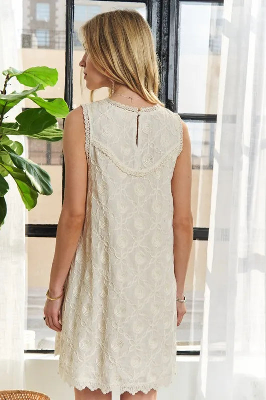 Robe Shift Sans Manches à Col Ronde avec Appliqués