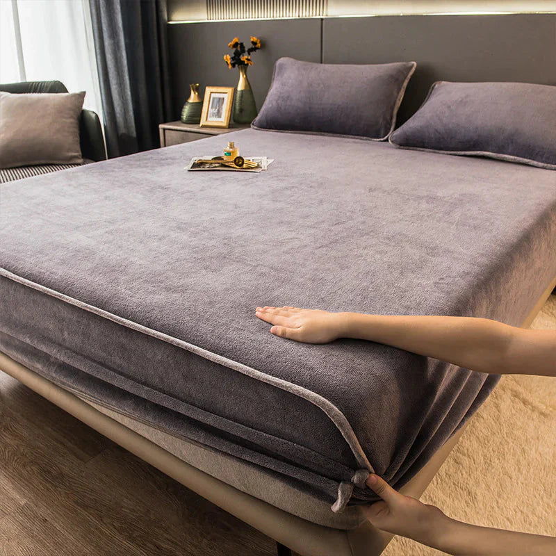 Thick Coral Velvet Mattress Cover for Ultimate Comfort