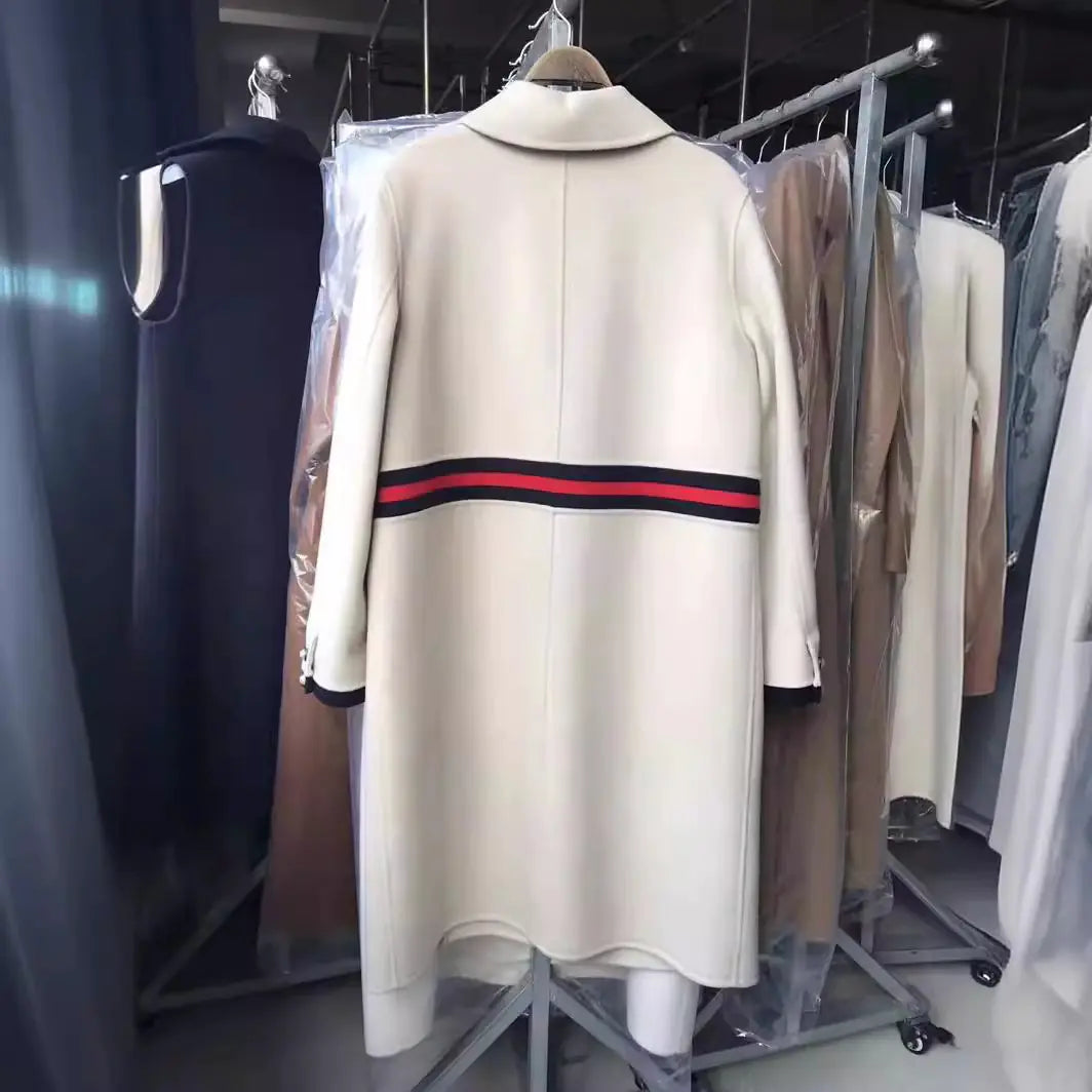 Manteau long en mélange de laine inspiré par Audrey Hepburn