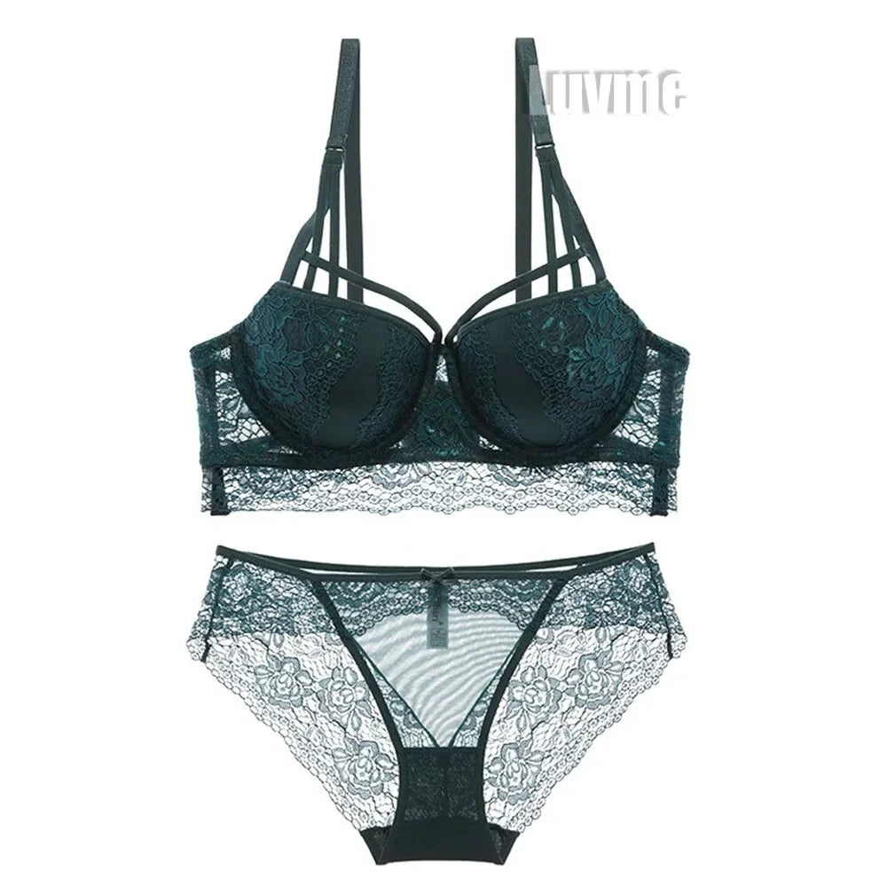 Ensemble de Lingerie Élégant pour un Luxe Quotidien