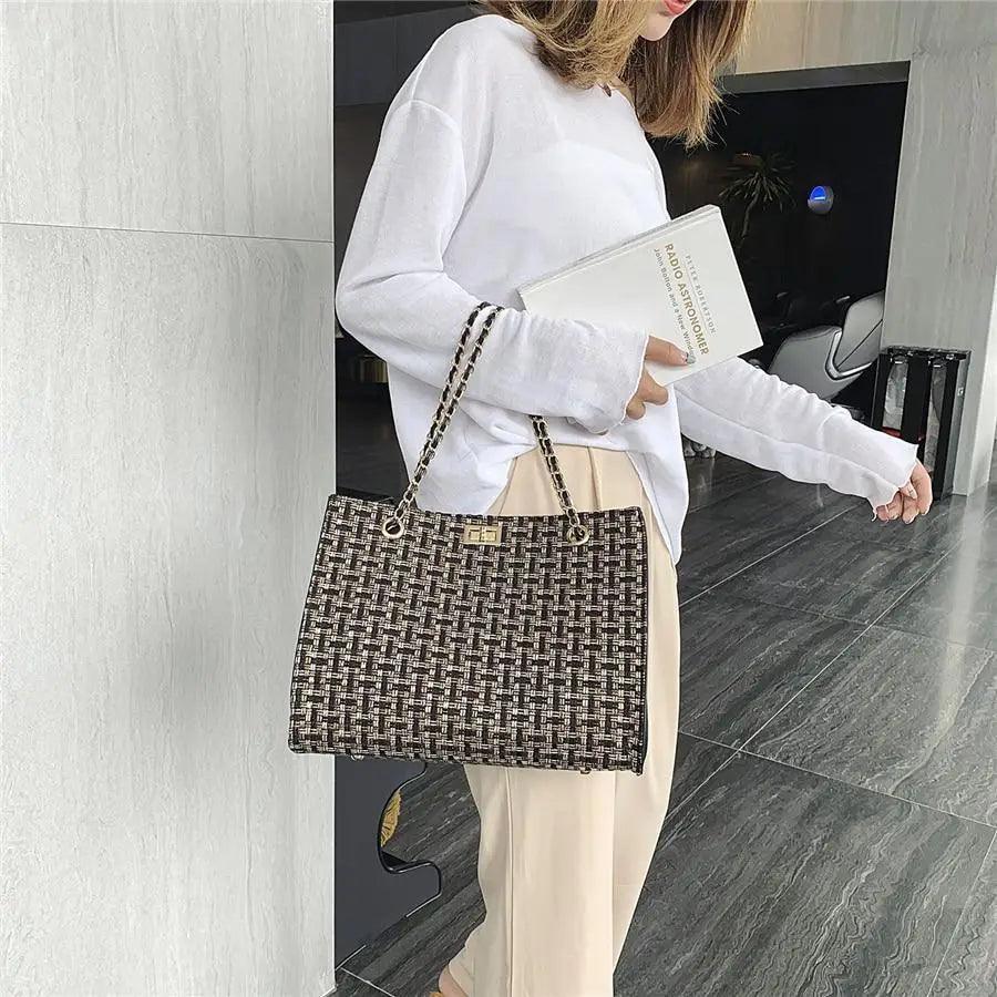 Sac à bandoulière en cuir PU élégant avec chaîne pour femmes