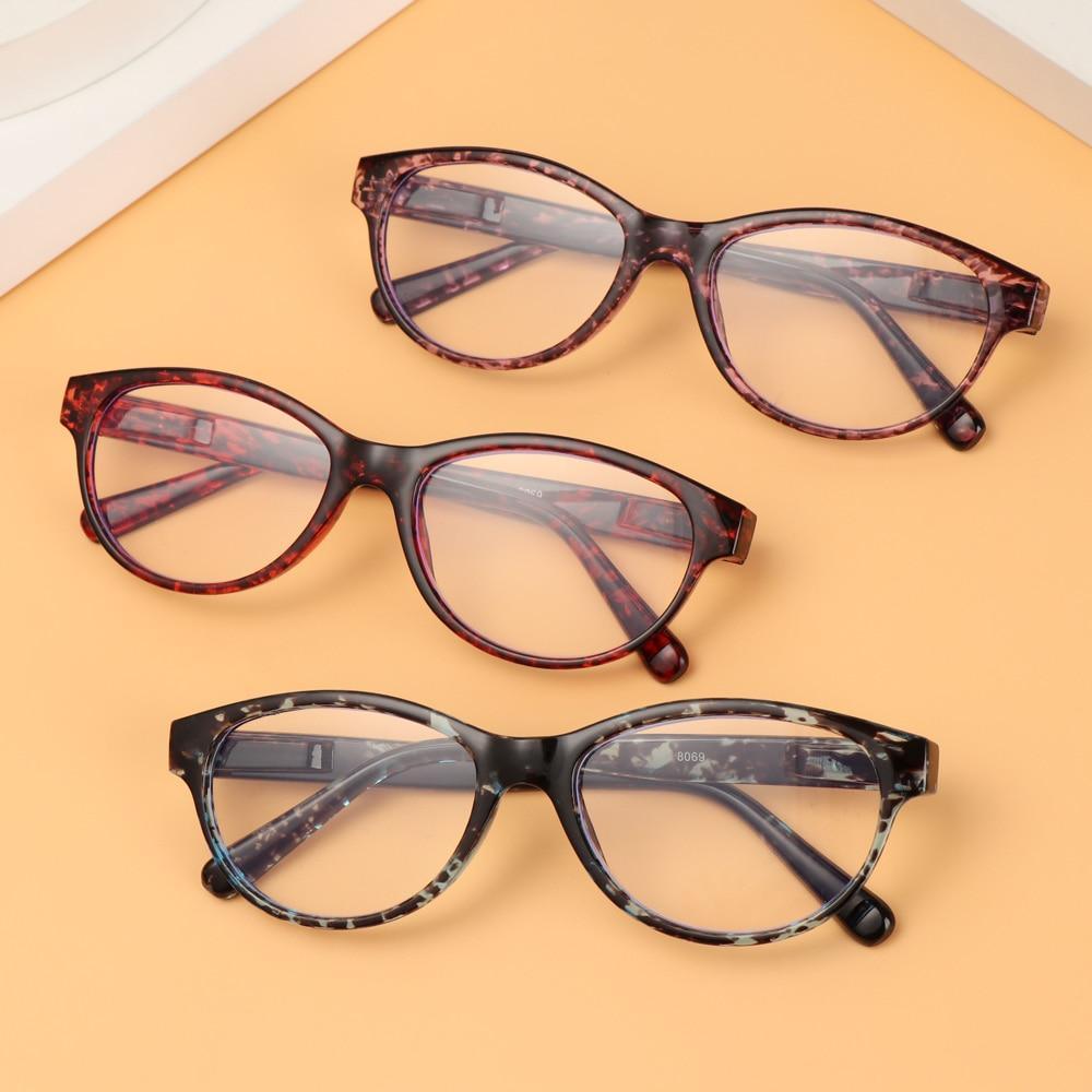 Stylish Anti-Blue Light Reading Glasses for Men and Women
