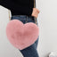 Bolso de Hombro con Corazón en Melocotón Chic con Cadena
