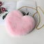 Bolso de Hombro con Corazón en Melocotón Chic con Cadena