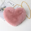 Bolso de Hombro con Corazón en Melocotón Chic con Cadena