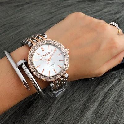 Ensemble de Montre Élégante en Argent avec Rhinestones pour Femmes