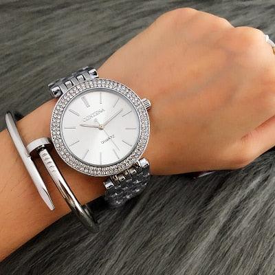 Ensemble de Montre Élégante en Argent avec Rhinestones pour Femmes