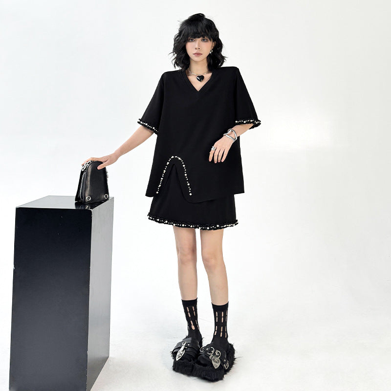 Fashion Set V-neck Solid Color Shoulder Pad T-shirt+Elastic Waist Short Skirt - Korvel