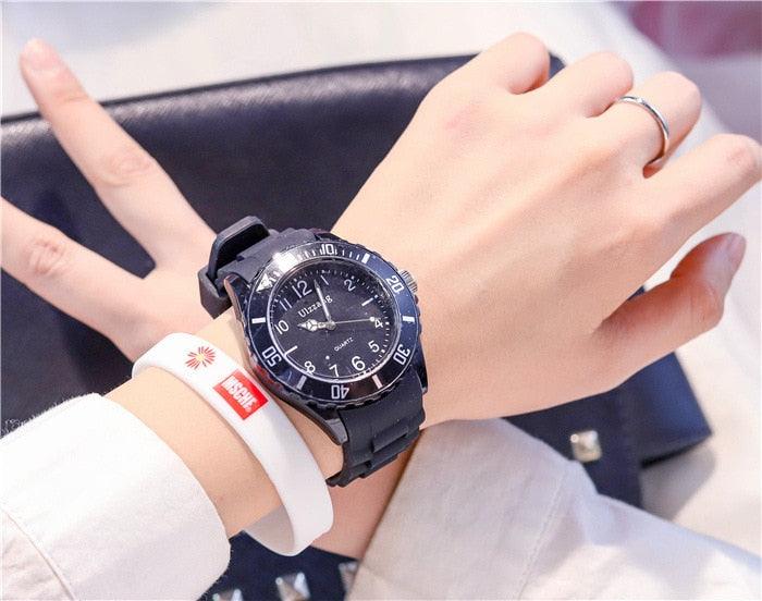 Montre à Quartz en Silicone pour Femmes - Décontractée et Sportive