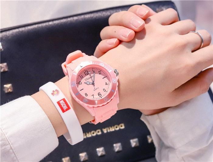 Montre à Quartz en Silicone pour Femmes - Décontractée et Sportive