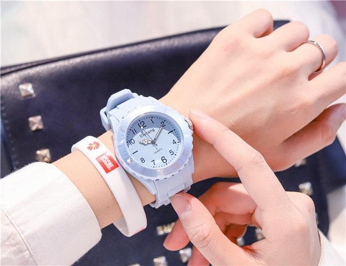 Montre à Quartz en Silicone pour Femmes - Décontractée et Sportive