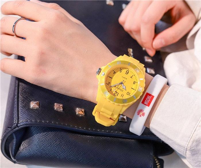 Montre à Quartz en Silicone pour Femmes - Décontractée et Sportive