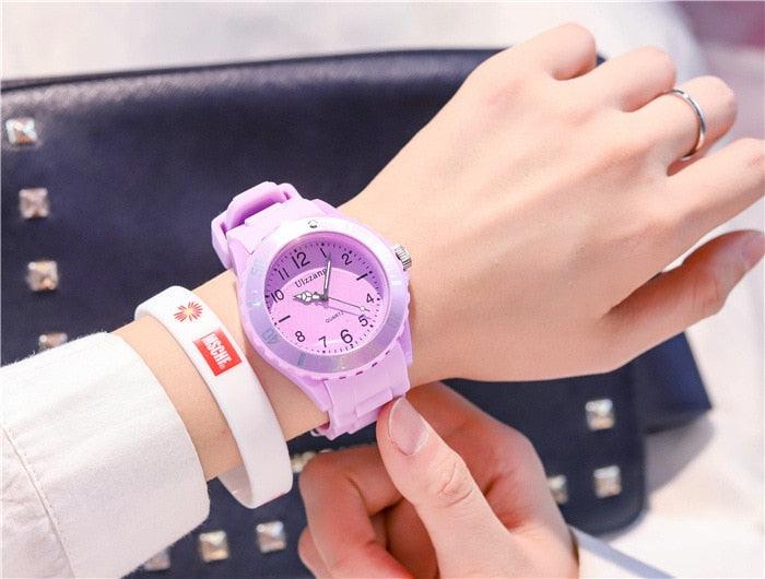 Montre à Quartz en Silicone pour Femmes - Décontractée et Sportive
