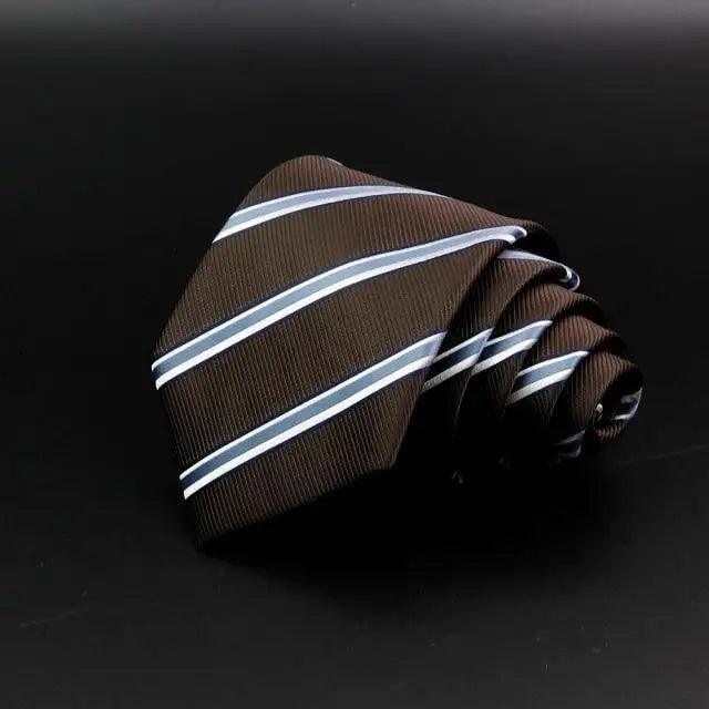 Corbata a Rayas Elegante para Hombres - Estilo Versátil para Cualquier Ocasión