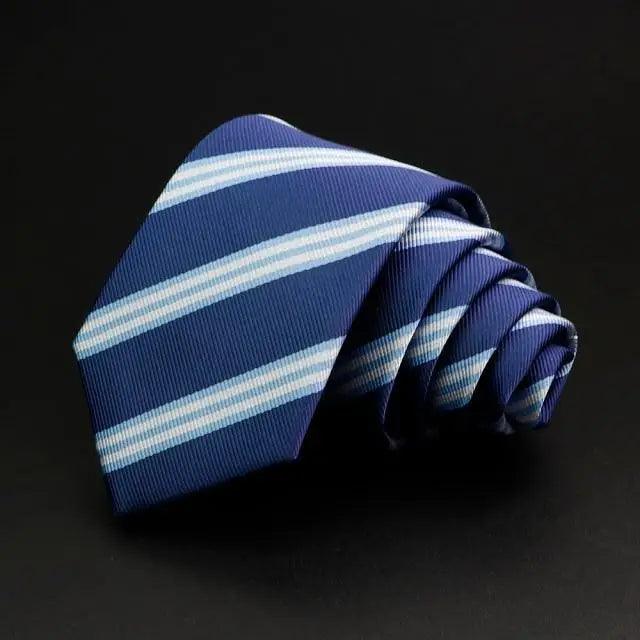 Corbata a Rayas Elegante para Hombres - Estilo Versátil para Cualquier Ocasión