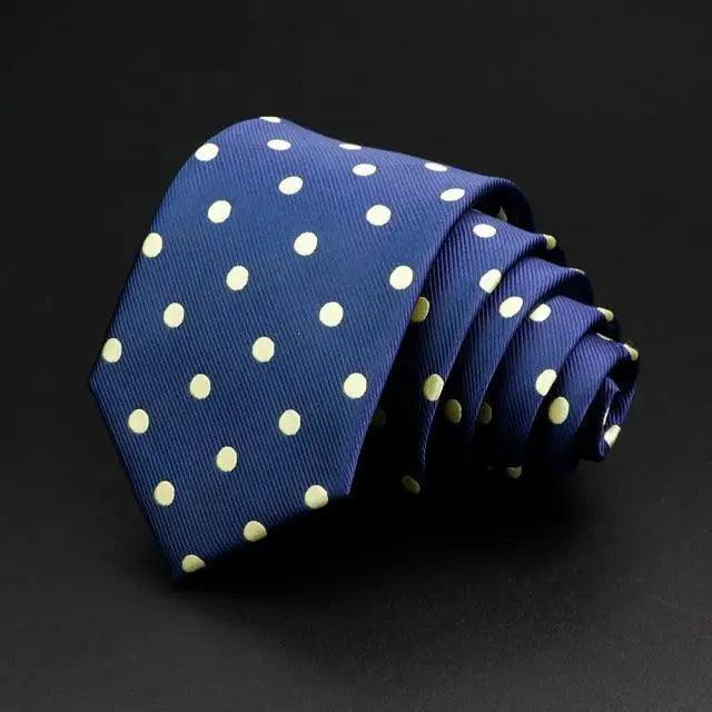 Corbata a Rayas Elegante para Hombres - Estilo Versátil para Cualquier Ocasión