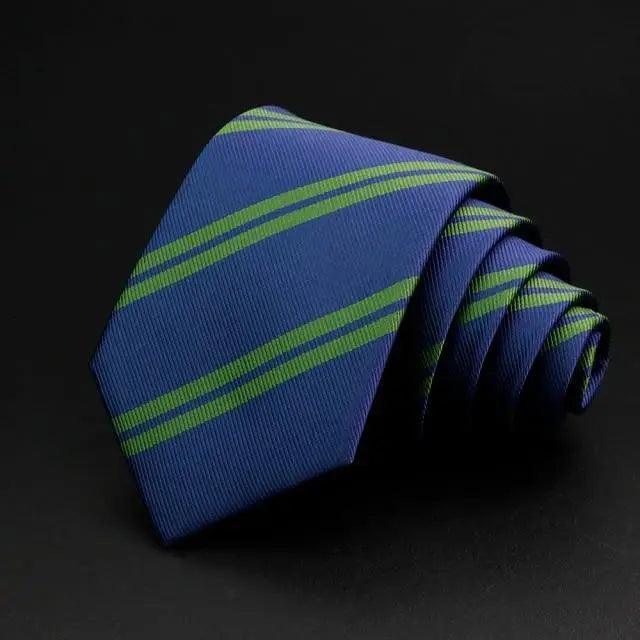 Corbata a Rayas Elegante para Hombres - Estilo Versátil para Cualquier Ocasión
