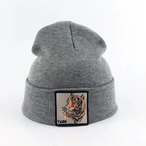 Stylish Unisex Wolf-Themed Knitted Beanie - Cozy Winter Accessory - Korvel
