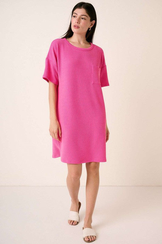 Robe T-shirt à manches courtes en tricot côtelé urbain pour femmes