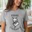 T-shirt graphique Feral Elegance pour femmes – Design de chat de luxe sauvage