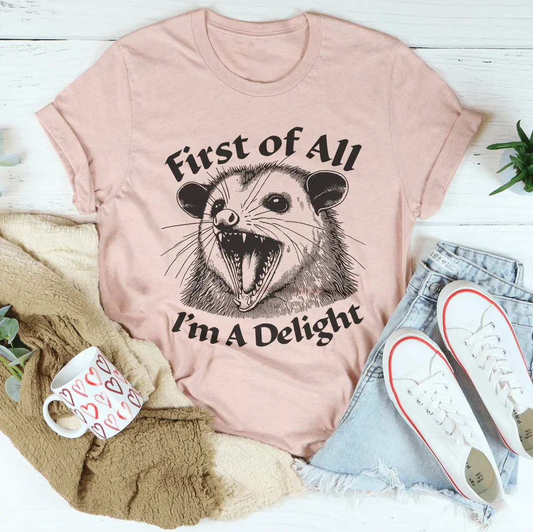 Primero que nada, soy una camiseta encantadora