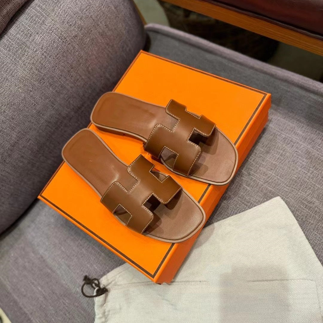 Flat bottomed beach sandals are fashionable casual lightweight and can be worn as a single drag - Korvel