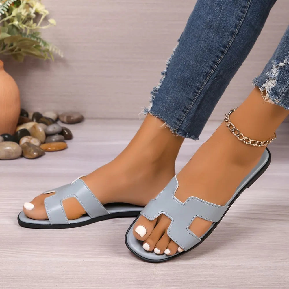 Sandales plates pour femmes à la mode