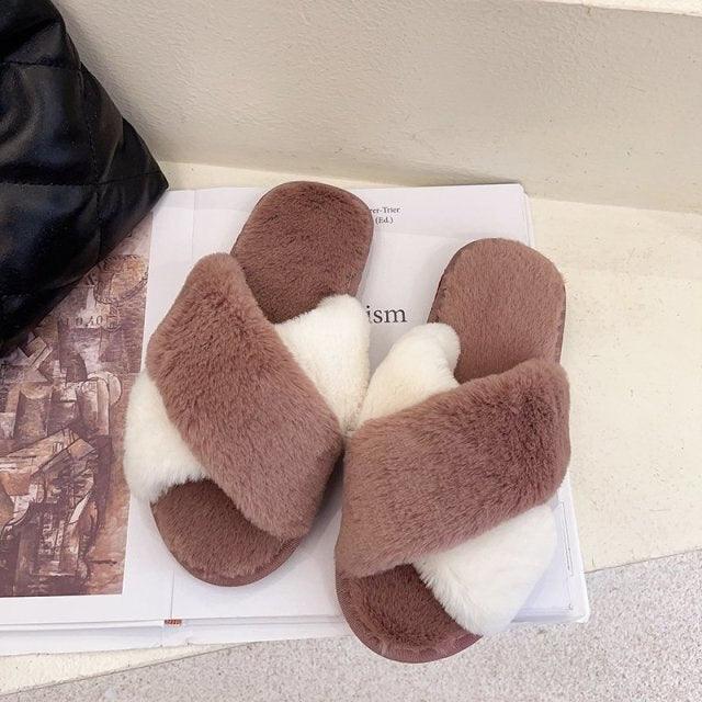Cozy Faux Fur Slippers for Women - Soft and Stylish
