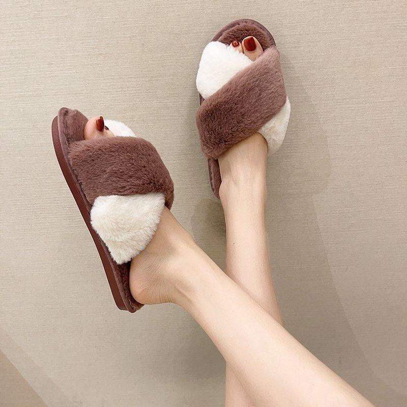 Cozy Faux Fur Slippers for Women - Soft and Stylish