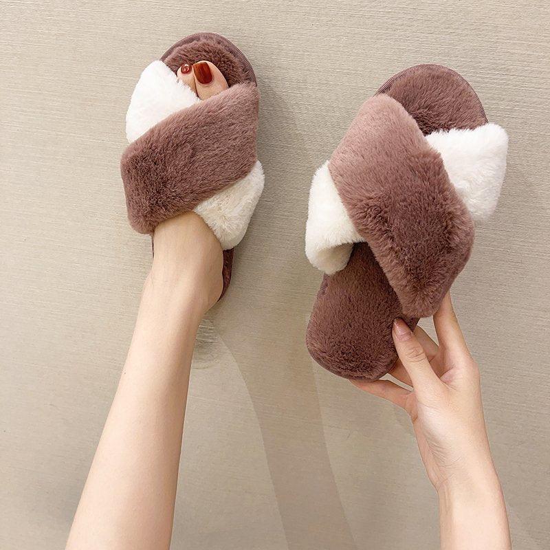 Cozy Faux Fur Slippers for Women - Soft and Stylish