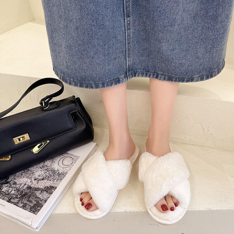 Cozy Faux Fur Slippers for Women - Soft and Stylish