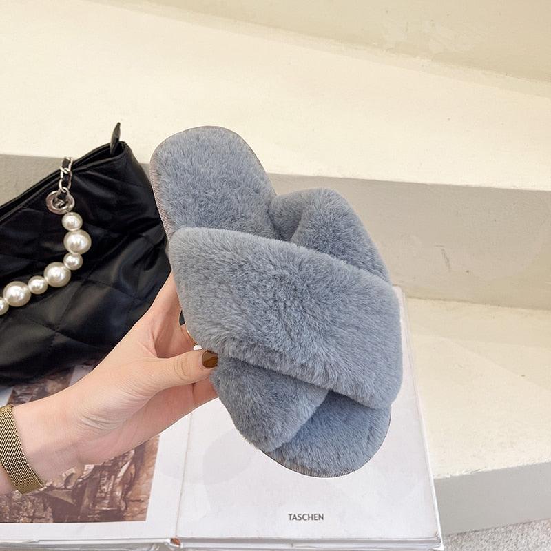 Cozy Faux Fur Slippers for Women - Soft and Stylish