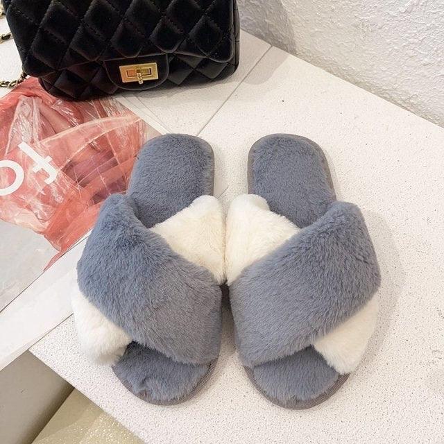Cozy Faux Fur Slippers for Women - Soft and Stylish