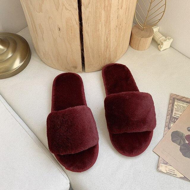 Cozy Faux Fur Slippers for Women - Soft and Stylish