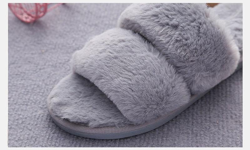 Cozy Faux Fur Slippers for Women - Soft and Stylish