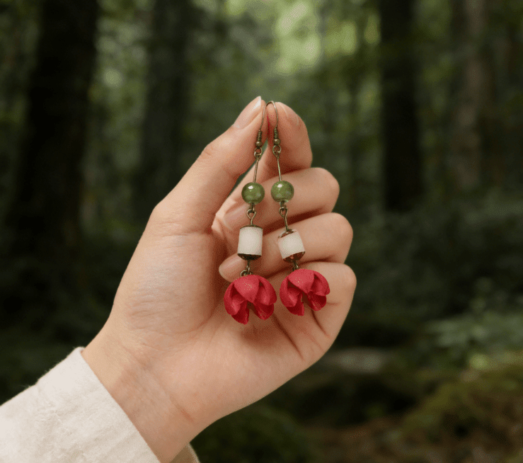 Les Boucles d'Oreilles Forest Harmony - Gouttes en Graines Naturelles et Perles Rouges