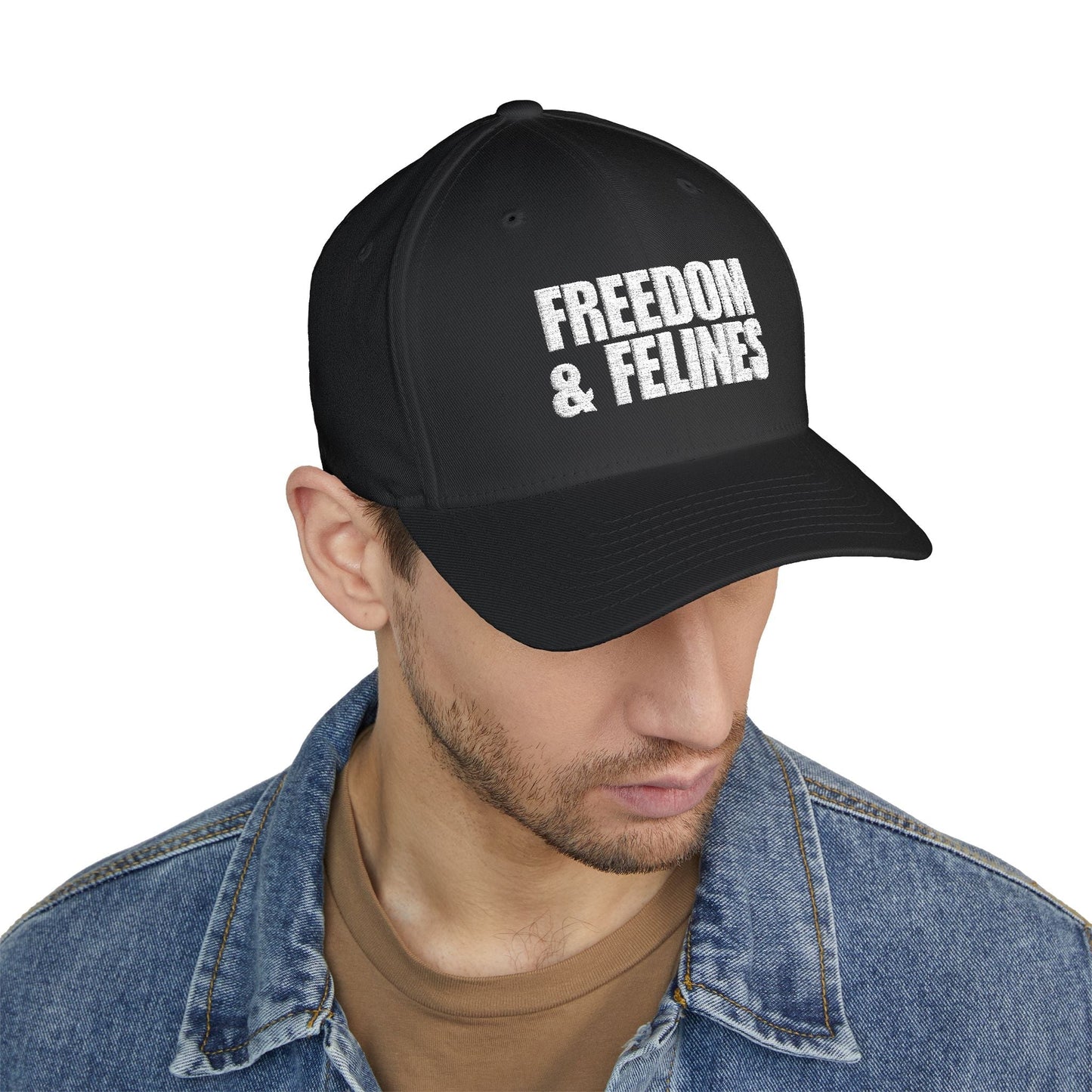 Gorra Bordada Camo Freedom & Felines
