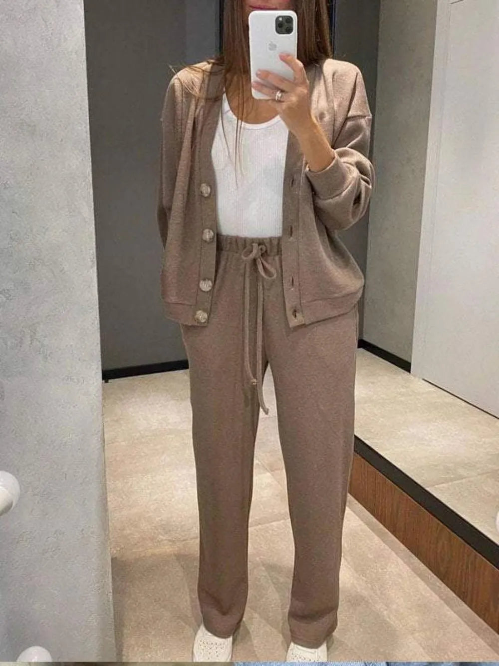 Ensemble haut à manches longues boutonné et pantalon grande taille