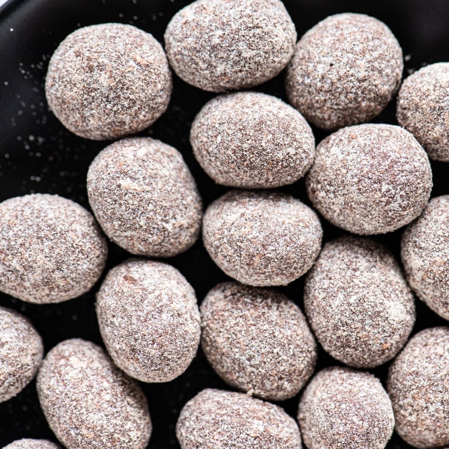 Almendras con coco y chocolate negro