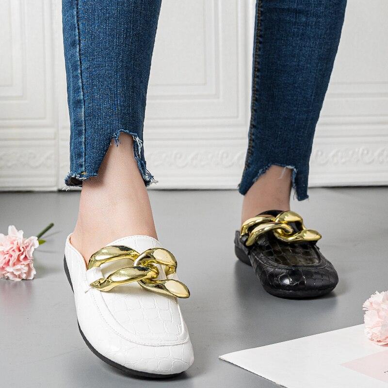 Elegant Gold Chain Closed Toe Mules for Women - Comfortable Slip-On Slippers - Korvel