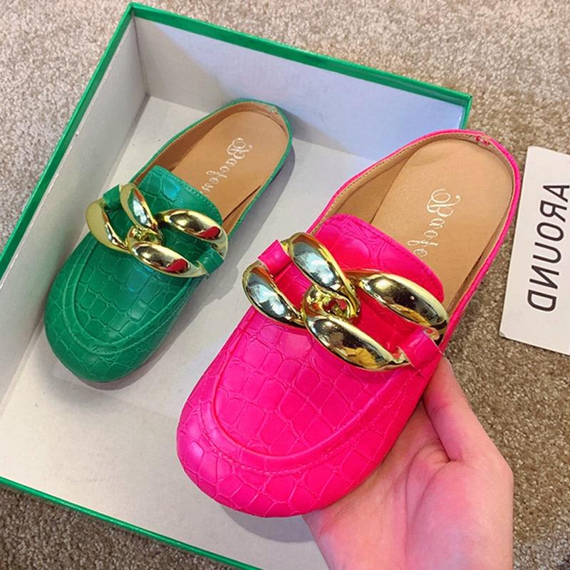 Elegant Gold Chain Closed Toe Mules for Women - Comfortable Slip-On Slippers - Korvel